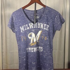 Women’s large majestic Milwaukee brewers shirt